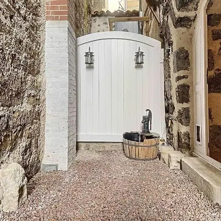 Holiday home Maison Atypique - Au Coeur De La Vieille Le Puy-en-Velay